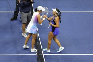 La N.1 mondiale Swiatek battue par Pegula, qui disputera sa première demie en Grand Chelem