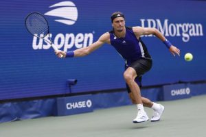 L&rsquo;incroyable point de Zverev en bout de course contre Fritz à l&rsquo;US Open en vidéo