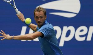 Medvedev rejoint les quarts sans forcer