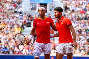 Tennis : Carlos Alcaraz surpasse Rafael Nadal et jubile !