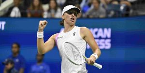 WTA Finals > Iga Swiatek, de retour aux affaires après 59 jours d&rsquo;absence : « Ça m&rsquo;avait manqué. Au début, je me sentais rouillée, mais je suis contente d’avoir trouvé un moyen de jouer plus solide »