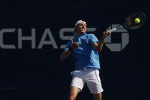 Ugo Humbert écarte facilement Brandon Nakashima et se hisse en quarts de finale de l&rsquo;ATP 500 de Tokyo