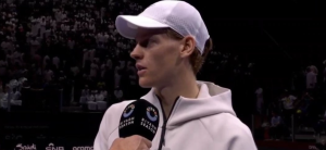 6 Kings Slam > Sinner, après sa victoire contre Djokovic : « D&rsquo;habitude, je suis assez calme. Aujourd&rsquo;hui, j&rsquo;étais nerveux »