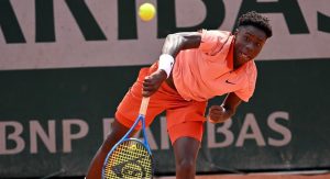 ATP > Nicolas Escudé calme le jeu sur Moïse Kouamé, la nouvelle pépite du tennis français : « Il n&rsquo;est même pas au commencement d&rsquo;éventuellement quelque chose de grand. Donc, il va falloir continuer à avancer, à progresser et ne surtout pas s&rsquo;enflammer »
