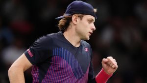 ATP Paris: Zizou Bergs, repêché en dernière minute, réussit ses débuts en surprenant Richard Gasquet