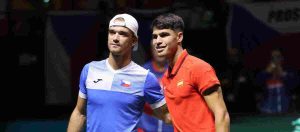 ATP – Shanghai > Avant d&rsquo;affronter Alcaraz, Machac refuse d&rsquo;utiliser la méthode Monfils : « Est-ce que je pense pouvoir battre Carlos ? On ne sait jamais, mais je pense que j&rsquo;ai mes chances »