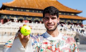 ATP/WTA Pékin > Paula Badosa sur Alcaraz : « J&rsquo;ai regardé toute la finale de Carlos face à Jannik Sinner hier. Il m&rsquo;inspire, il est génial, sur le terrain et en dehors. C&rsquo;est une personne et un joueur extraordinaire »