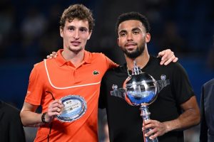 Fils, le bagarreur, s&rsquo;impose à Tokyo contre Humbert dans une finale 100% française