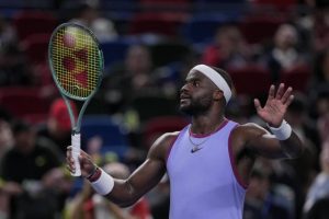 Frances Tiafoe présente ses excuses à l&rsquo;arbitre insulté à la suite de sa défaite contre Safiullin