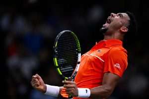Humbert rejoint Alcaraz en huitièmes de finale, Fils attend Zverev