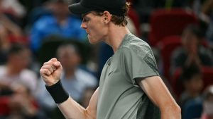 Il était trop fort: Jannik Sinner remporte le Masters 1000 de Shanghai en battant Djokovic
