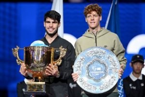 Jannik Sinner et Carlos Alcaraz réussissent leur entrée