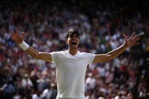 « Je joue très bien au tennis »