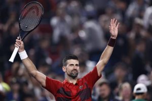Novak Djokovic écarte Taylor Fritz et retrouve Jannik Sinner en finale du Masters 1000 de Shanghai