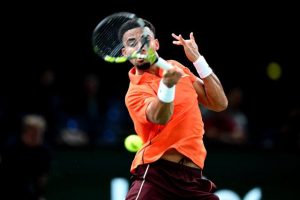 Plein de sang-froid, pour la première fois de sa carrière en 8e d&rsquo;un Masters 1000, Arthur Fils est prêt à défier Alexander Zverev au Rolex Paris Masters