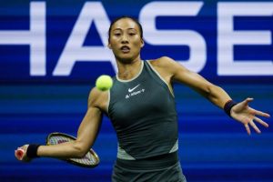 Qinwen Zheng s&rsquo;impose face à Xinyu Wang et rejoint Aryna Sabalenka en finale à Wuhan