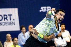 Roberto Bautista Agut renverse Félix Auger-Aliassime et rejoint le dernier carré