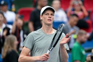 Sinner, sans pitié contre Medvedev, passe en demies