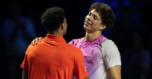 Tennis – ATP – Bâle : Fils stoppé par Shelton