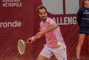 Tennis. Richard Gasquet a signé une licence à la Villa Primrose