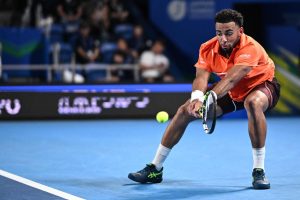 Vidéo. Tennis : le passing extraordinaire d’Arthur Fils pour sauver une balle de match en finale contre Ugo Humbert