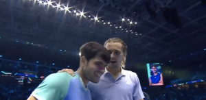 ATP – Finals > Alexander Zverev, après sa victoire contre Alcaraz : « Au filet, lors de notre poignée de main, j&rsquo;ai dit à Carlos qu&rsquo;il m&rsquo;avait battu trop de fois cette année dans des matchs importants »
