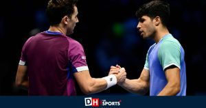 ATP Finals : Casper Ruud crée la première surprise en s&rsquo;offrant un succès contre Alcaraz