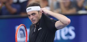 ATP – Finals > Taylor Fritz : « Il serait insensé que quelqu&rsquo;un puisse venir sur le court à votre place et servir, n&rsquo;est-ce pas ? Alors pourquoi quelqu&rsquo;un peut-il vous dire ce que vous devez faire ? »
