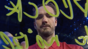 ATP – Finals, Vidéos > La célébration et le message très explicites de Medvedev après sa victoire contre De Minaur