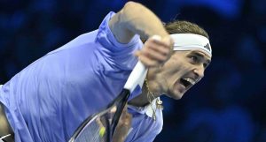 ATP – Finals > Zverev s&rsquo;offre un Alcaraz très nerveux et quasiment éliminé et termine premier de son groupe
