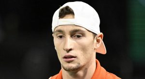 ATP – Rolex Paris Masters > Ugo Humbert pendant sa demi-finale contre Khachanov : « Arrête de me parler s&rsquo;il te plaît »