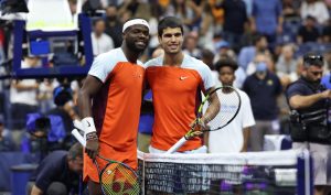 Alcaraz va affronter Tiafoe dans une exhibition le 6 décembre