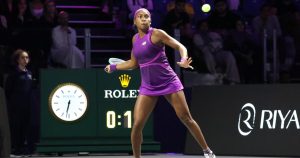 Coco Gauff dans le dernier carré, Sabalenka finira la saison no 1 – rts.ch