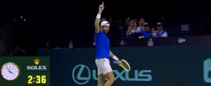 Coupe Davis, Vidéos > Le sublime coup de défense de Berrettini qui change tout pour l&rsquo;Italie