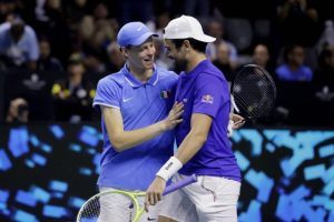 L&rsquo;Italie de Jannik Sinner rejoint l&rsquo;Australie dans le dernier carré de la Coupe Davis en éliminant l&rsquo;Argentine