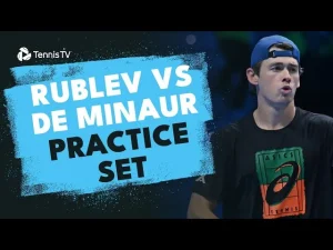 Vidéo: Regardez l&rsquo;entraînement entre Rublev et De Minaur à Turin avant les ATP Finals (Masters)