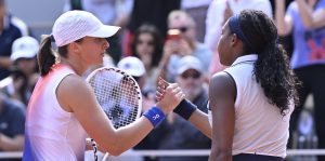 Open d&rsquo;Australie, WTA > Coco Gauff, très honnête à propos d&rsquo;Iga Swiatek : « Je ne la connais pas personnellement bien, mais juste d&rsquo;après les interactions que nous avons eues, je ne pense vraiment pas que ce qu&rsquo;elle a fait était intentionnel »