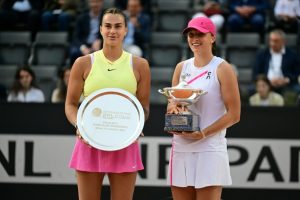 entre Swiatek et Sabalenka, la lutte pour le trône se joue à Ryad
