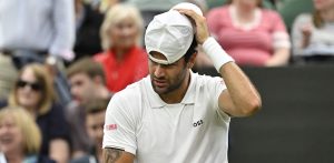 Wimbledon > La déclaration inquiétante de Berrettini après sa défaite au 1er tour : « Honnêtement, je dois prendre du recul et réfléchir à mon avenir. Je sais que ce n&rsquo;est pas comme ça que j&rsquo;aime passer mon temps sur le court »