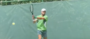 ATP, Vidéos > Avant de s&rsquo;envoler pour l&rsquo;Australie, Novak Djokovic change ses habitudes