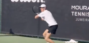 ATP, Vidéos > Jannik Sinner de retour aux affaires chez Mouratoglou