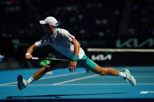 John McEnroe mise sur Novak Djokovic comme champion à Melbourne