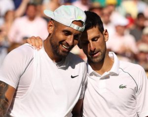 Novak Djokovic et Nick Kyrgios joueront en double à Brisbane.