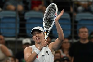 Swiatek lance sa saison par un succès face à la Norvège