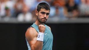Alcaraz s&rsquo;offre une victoire expéditive et historique face à Nishioka
