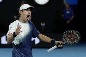 Alex de Minaur domine Alex Michelsen en huitièmes de finale de l&rsquo;Open d&rsquo;Australie
