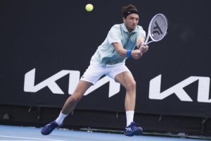 Arthur Rinderknech battu d&rsquo;entrée au tournoi d&rsquo;Adelaïde