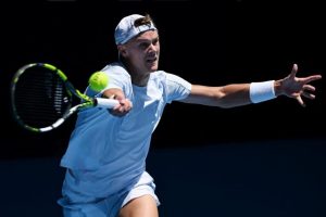 « C&rsquo;est bon de se sentir dans le rythme », Holger Rune, qualifié au 2e tour de l&rsquo;Open d&rsquo;Australie