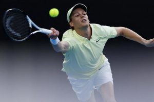 Jannik Sinner bousculé par Tristan Schoolkate mais qualifié pour le troisième tour de l&rsquo;Open d&rsquo;Australie