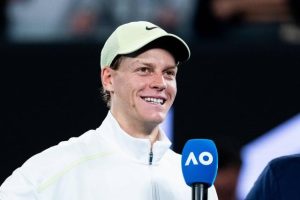 Jannik Sinner lance sa chaîne YouTube et dévoile les coulisses de son sacre à l&rsquo;Open d&rsquo;Australie